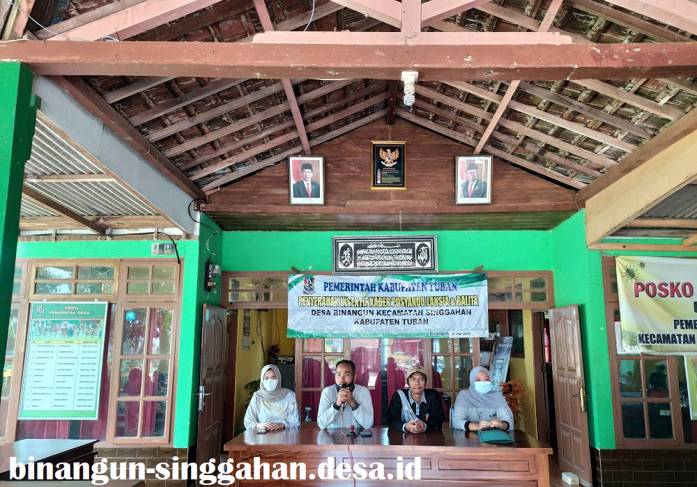 Penyerahan Operasional dan Insentif Kader Posyandu Desa Binangun Kecamatan Singgahan Tahun 2021